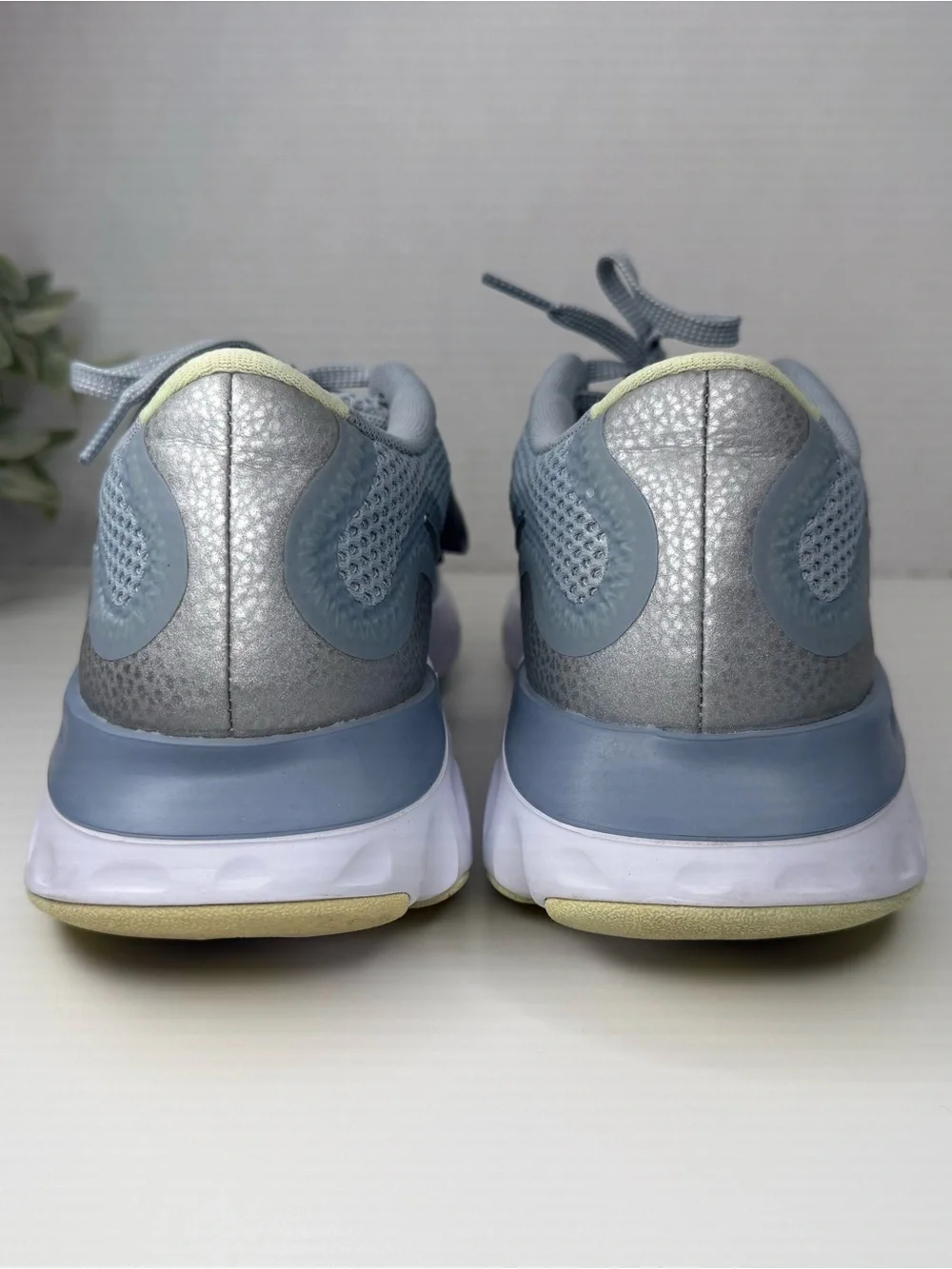 Nike Womens Renew Run Womens Casual Running Shoe in Obsidian Mist Size 10